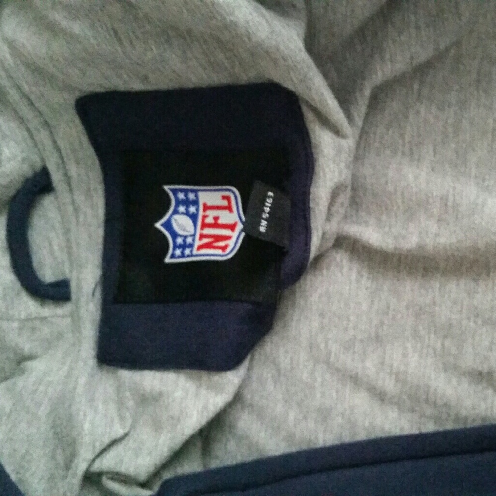 Hoody - Picture 3 of 3